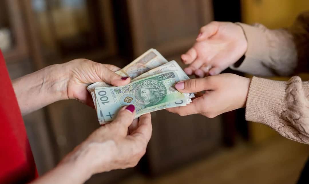 Pieniądze od rodziców: Darowizna czy pożyczka? Uniknij pułapek!